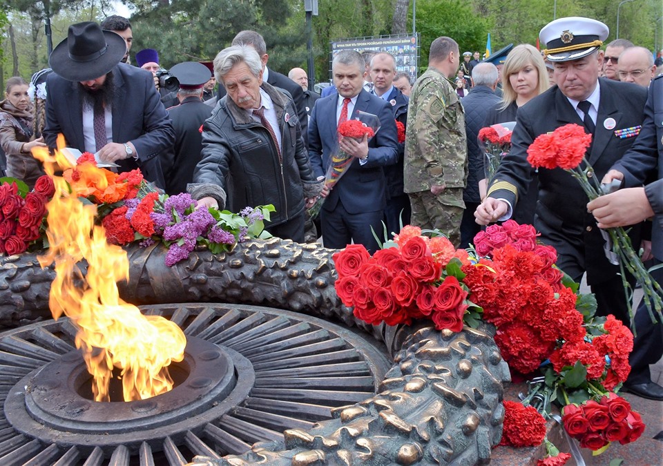 День памяти жертв второй мировой. День памяти и примирения Украина. День памяти жертв второй мировой войны. День памяти и примирения ООН. День памяти и примирения второй мировой войны.