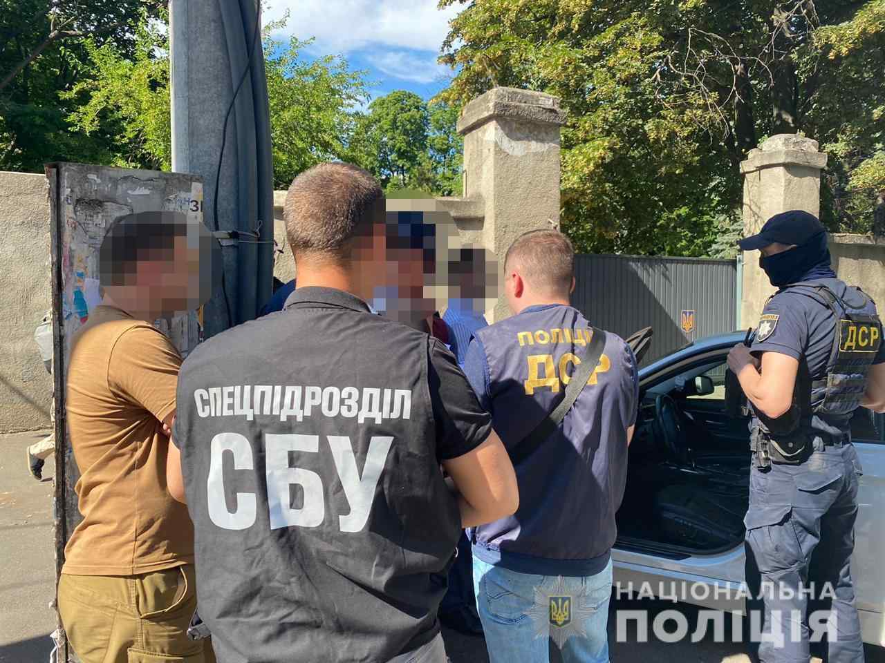 В Одессе военный прокурор попался на взятке