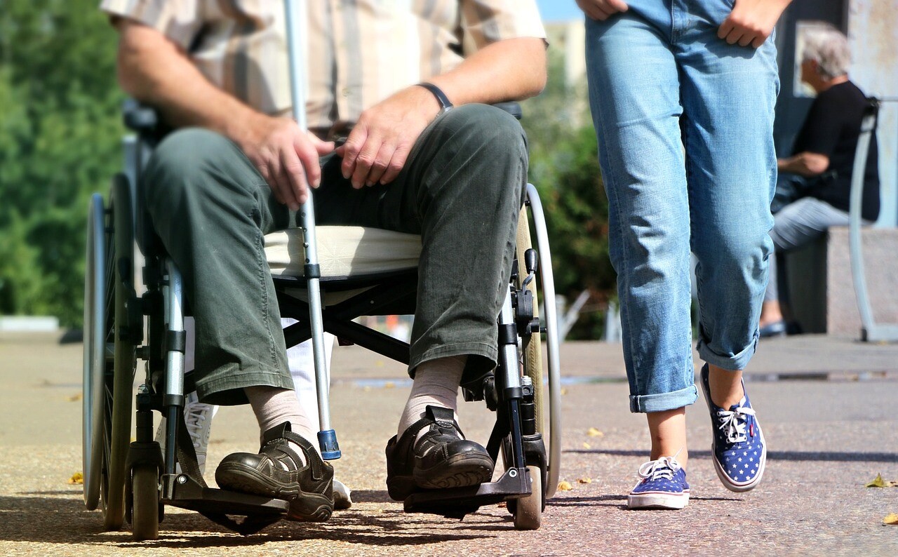 Повышение пенсий людям с инвалидностью