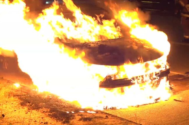 В Одессе загорелся автомобиль