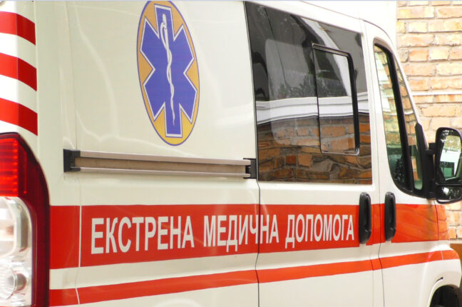 В Одессе мужчина выпал с 8-го этажа и выжил