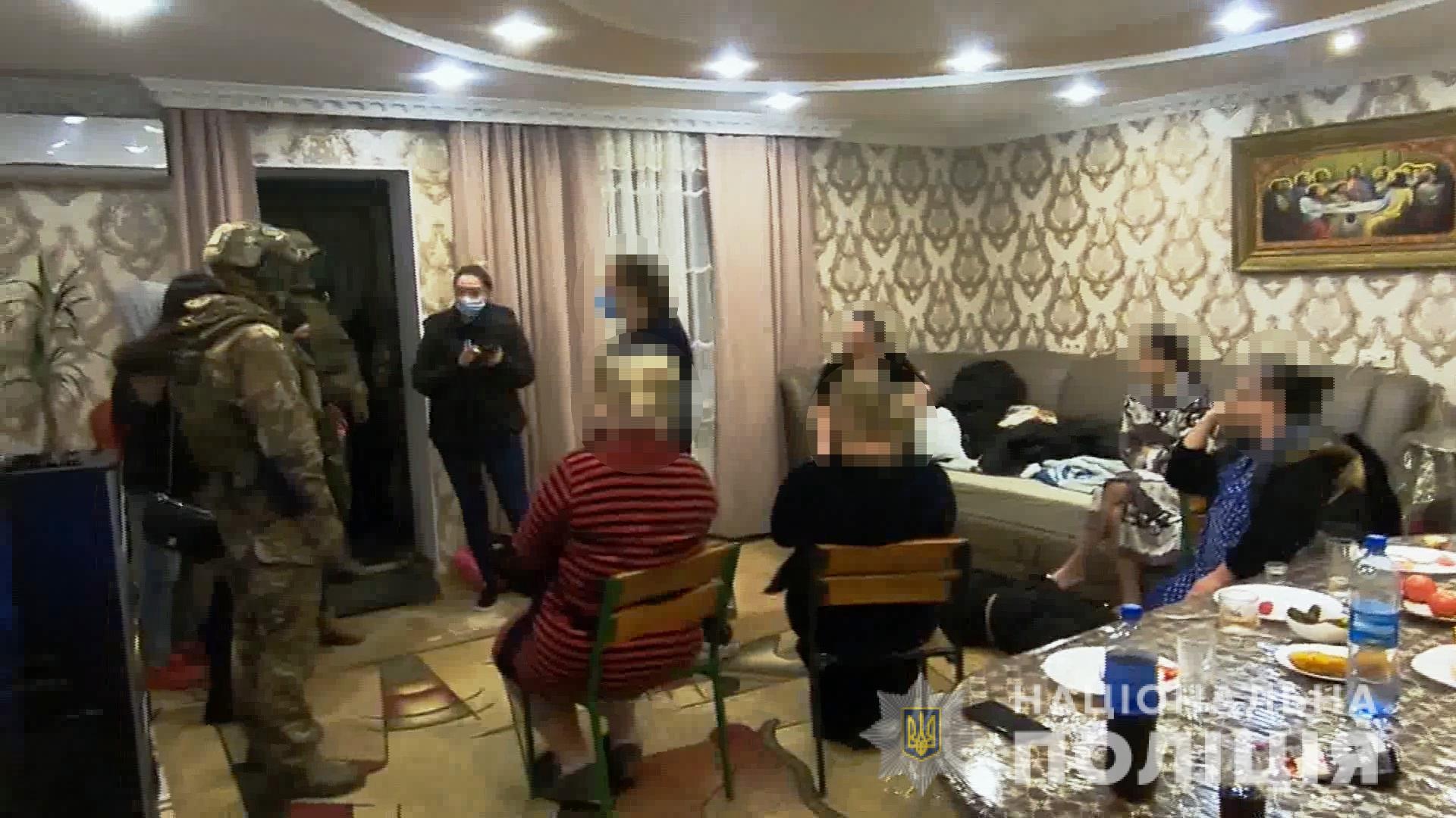 Мать и дочь организовали наркобизнес в Одессе