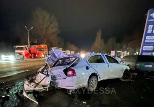 На трассе Одесса-Николаев фуру разорвало на части: погиб мужчина