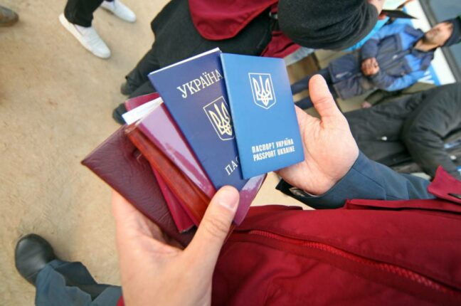 Более 77 тысяч человек трудоустроились за границей при помощи частных агентств Одессы и области