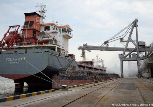 Перше судно з українським продовольством вийшло з Одеського порту