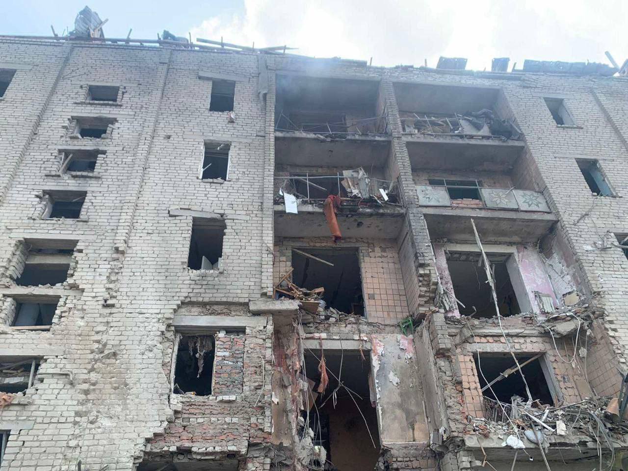 Росія вдарила по житловому будинку у Вознесенську