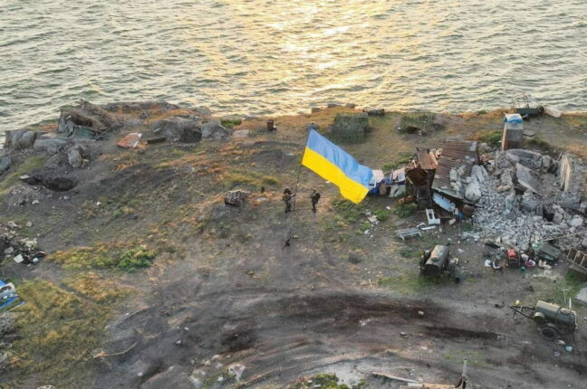 Україна, війна, острів Зміїний