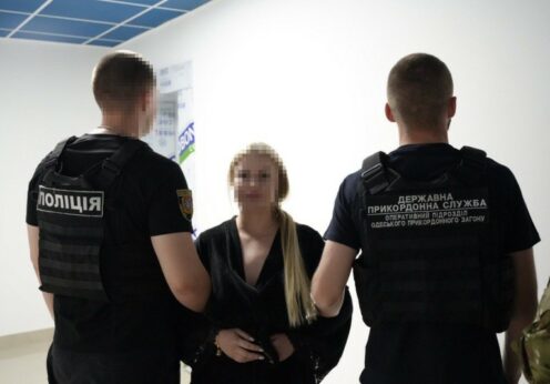 В Одесі дівчина вербувала одеситок для зайняття проституцією за кордоном