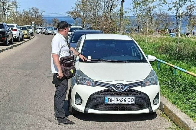 парковка в Одессе, штраф за неправильную парковку, Одесса 16 апреля