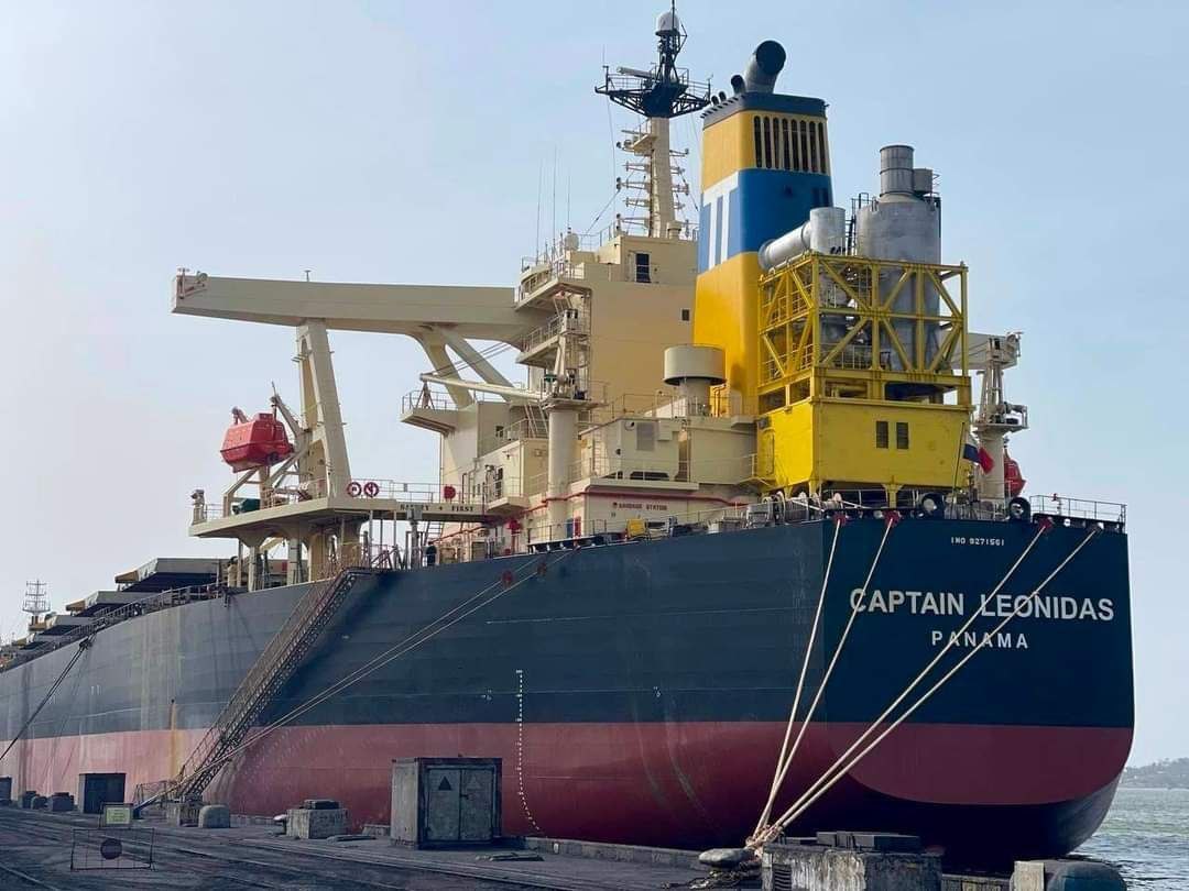 Порт Південний, рекордні 195,7 тисячі тонн вантажу, Одещина, 6 квітня